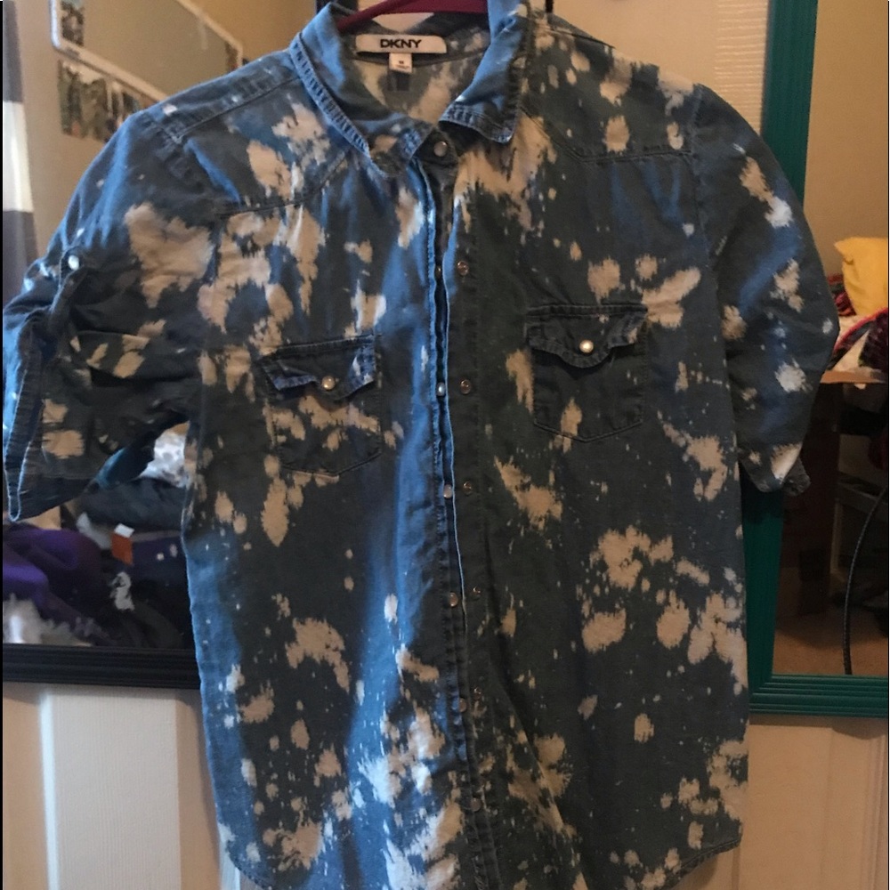 Botton down shirt